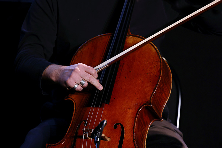 BRUITS BLANCS Franck Vigroux