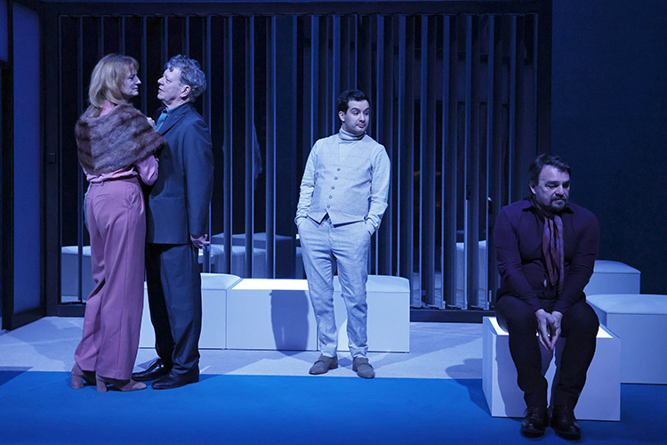 LE MOCHE De Marius von Mayenburg, Mise en scène Aurélien Hamard-Padis